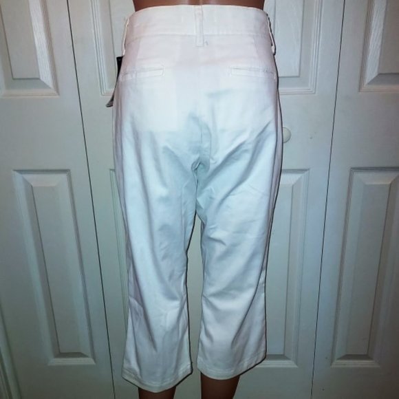 Riders by Lee White 4 Pockets Zip  Front w/Button Closure Crop Jeans Size 6M NWT - Picture 2 of 6